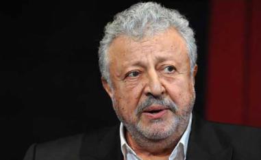 Akpinar, 77, and another Turkish actor, Mujdat Gezen, had been taken by police officers separately to give testimony in the same investigation