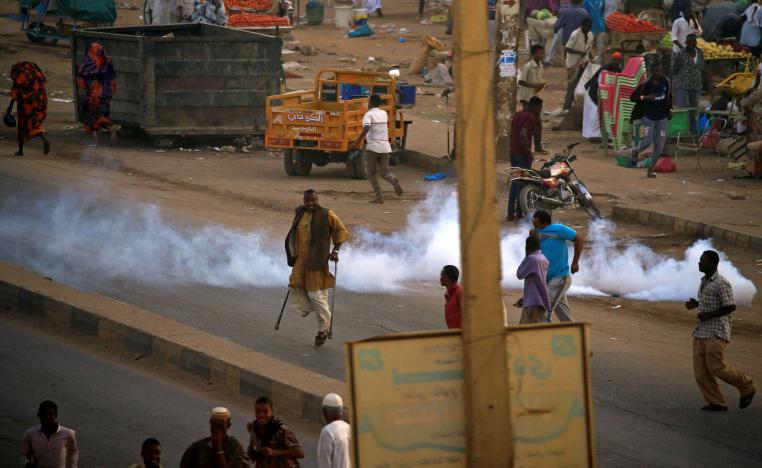 البشير يفشل في احتواء المحنجين