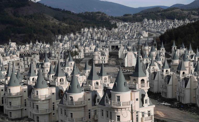 Sarot Group filed for bankruptcy protection after some of their Gulf customers could not pay for the villas they had bought