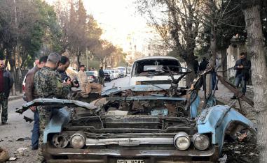 بقايا سيارة مفخخة انفجرت في شرق شمال دمشق دون سقوط ضحايا