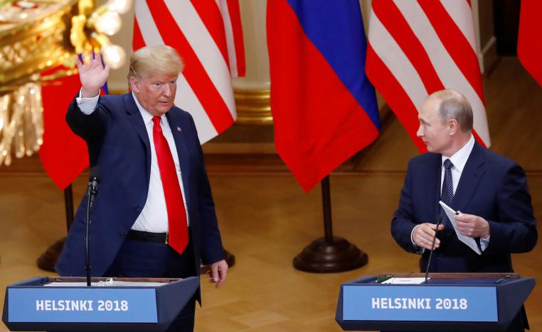 الرئيس الأميركي دونالد ترامب مع نظيره الروسي فلاديمير بوتين في قمة هلسنكي