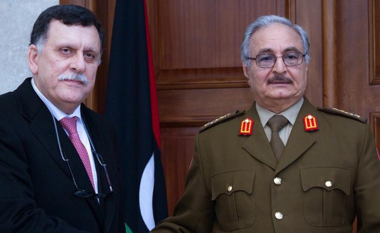 خليفة حفتر وفائز السراج