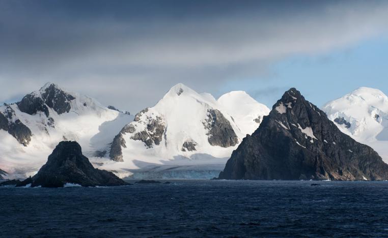 جزيرة الملك جورج في القارة القطبية الجنوبية