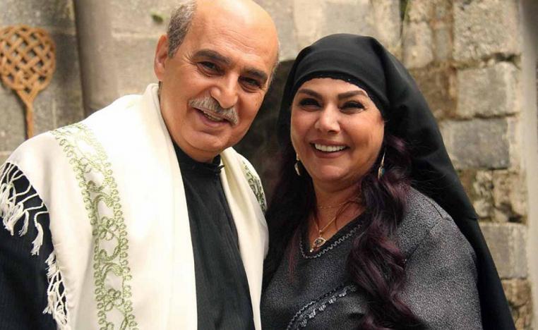 الفنانان صباح الجزائري وعباس النوري في "باب الحارة" (الصورة من صفحة المسلسل على فيسبوك)