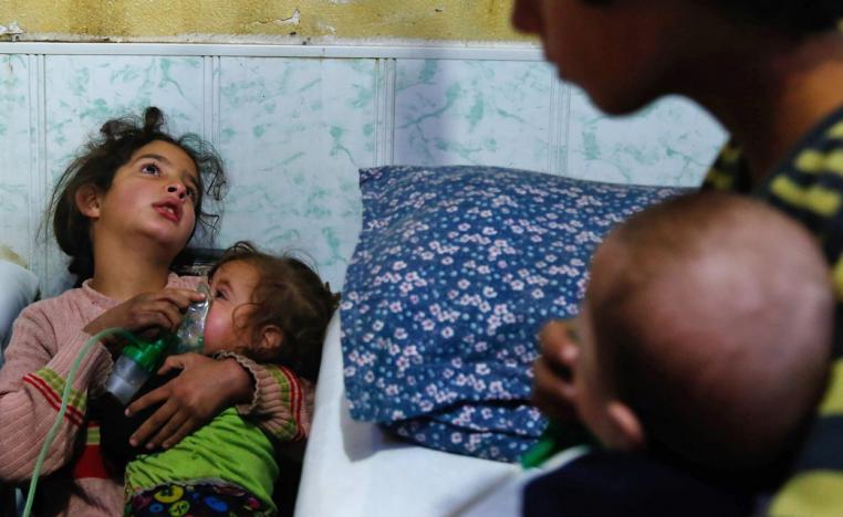 العشرات أصيبوا في هجوم كيماوي سابق في دوما 