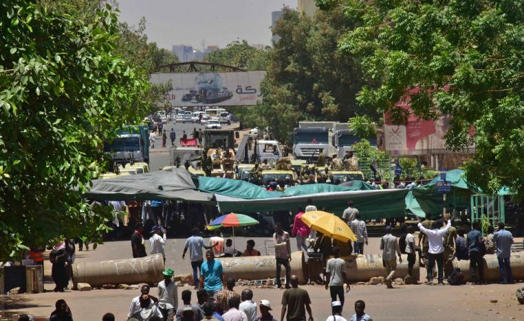 المحتجون في السودان