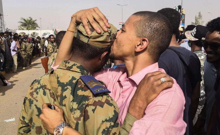 نحو اعادة الاستقرار سريعا الى السودان