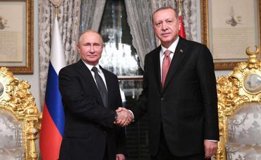 الرئيس التركي رجب طيب اردوغان يلتقي نظيره الروسي فلاديمير بوتين