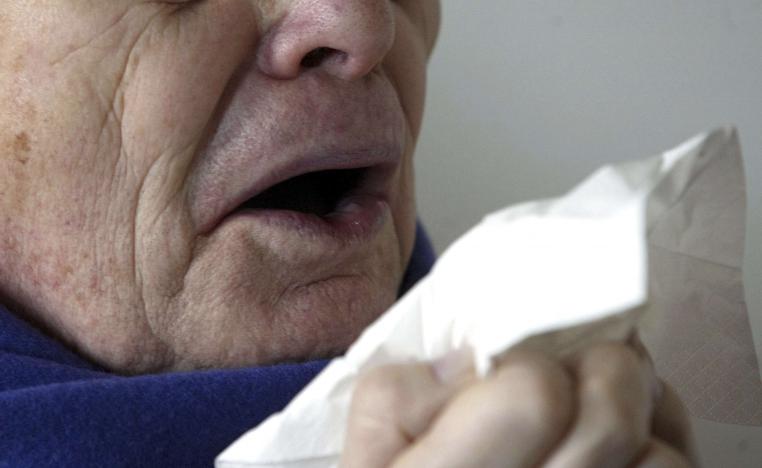 مريض بالانفلونزا