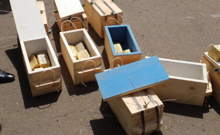 عملية تكشف عن استمرار عمليات نهب ثروات السودان الذي يعاني أزمة اقتصادية خانقة