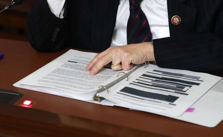 حتى الديمقراطيون يخشون الانقسام العميق بين الاميركيين اذا بدأت اجراءات عزل الرئيس