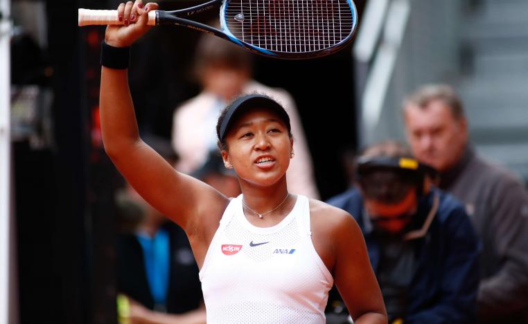 اوساكا تحبط محاولة هاليب باعتلاء الصدارة