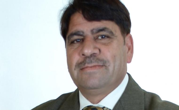 أسير التقاليد