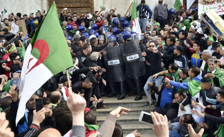 الحراك الشعبي في الجزائر