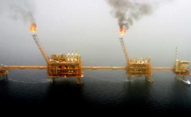 ايران تسعى الى بيع نفطها بنفس مستويات ما قبل انسحاب واشنطن 