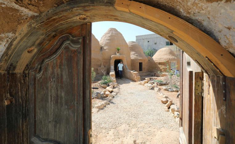 منزل من الطين