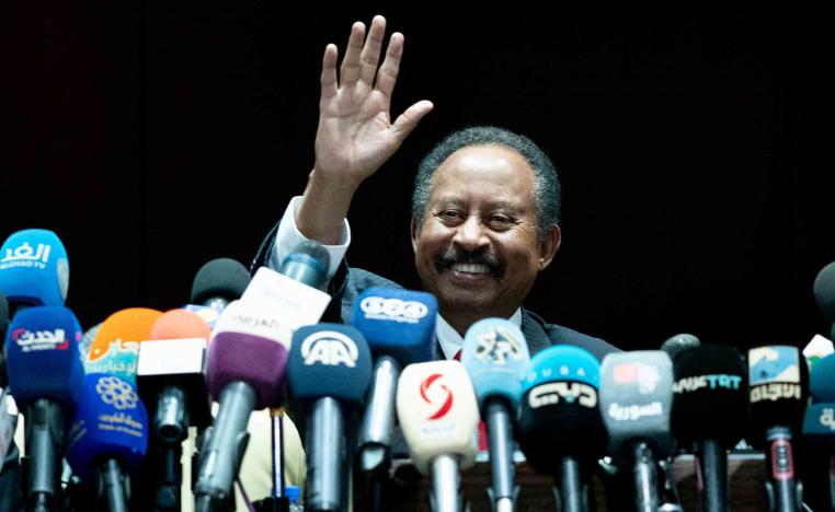 حمدوك يعد ببناء سلام دائم في السودان