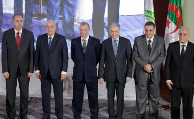 فرض سياسة الأمر الواقع على الجزائريين