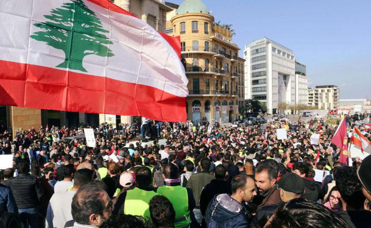 الاحتجاجات تتواصل في لبنان