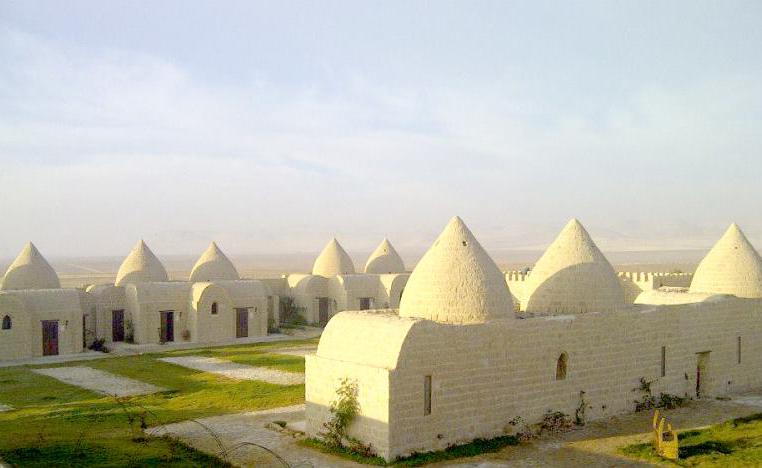A general view of New Hermopolis
