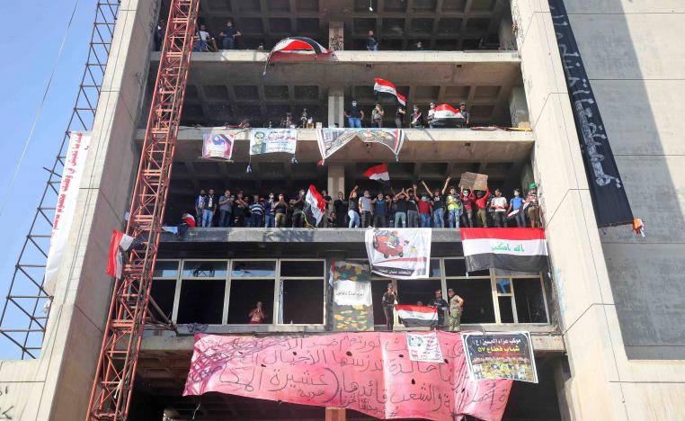 Protests demanding an overhaul of the political system have rocked Baghdad and southern Iraq