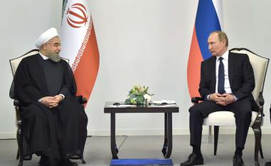 الرئيسان الروسي فلاديمير بوتين والإيراني حسن روحاني