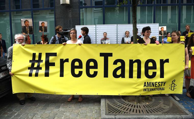 تظاهرة للمطالبة بالافراج عن رئيس الفرع التركي لامنستي