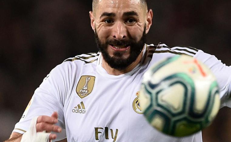 كريم بنزيمة مهاجم ريال مدريد