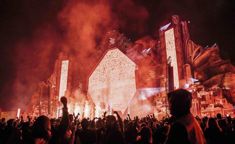 Promoting the extravaganza were a slew of skin-baring celebrities and Instagram "influencers", including Victoria's Secret Angel Elsa Hosk and British supermodel Jourdan Dunn