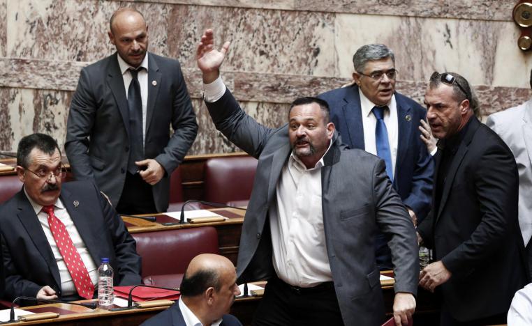 استفزازات تركيا تثير غضب اليونانيين