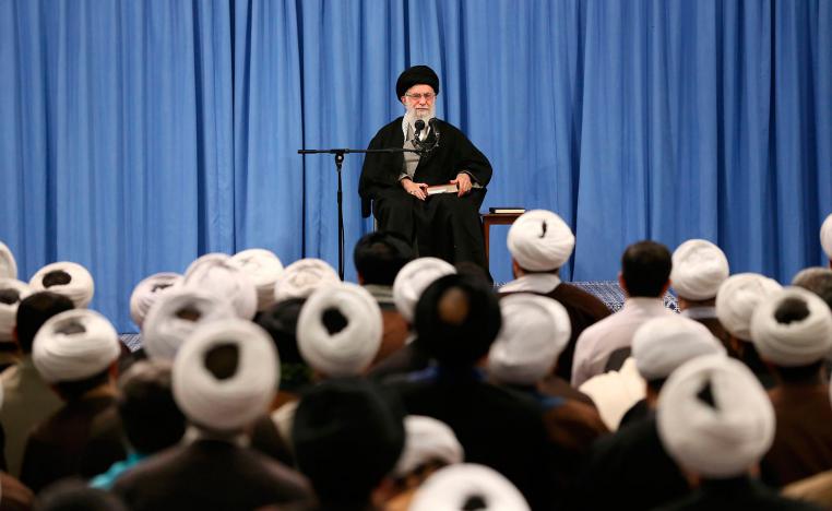 خامنئي يصنف كورونا ضمن 'الأعداء'