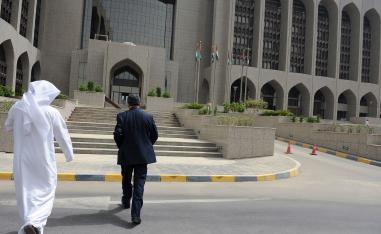 إيوان يعاني كثيرا في الحفاظ على تفوقه