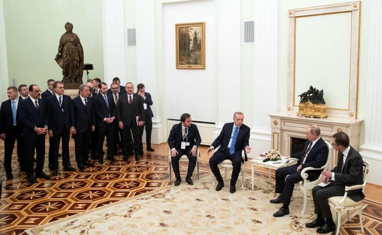 الوفد التركي بقيادة اردوغان اثناء لقاء بوتين في روسيا