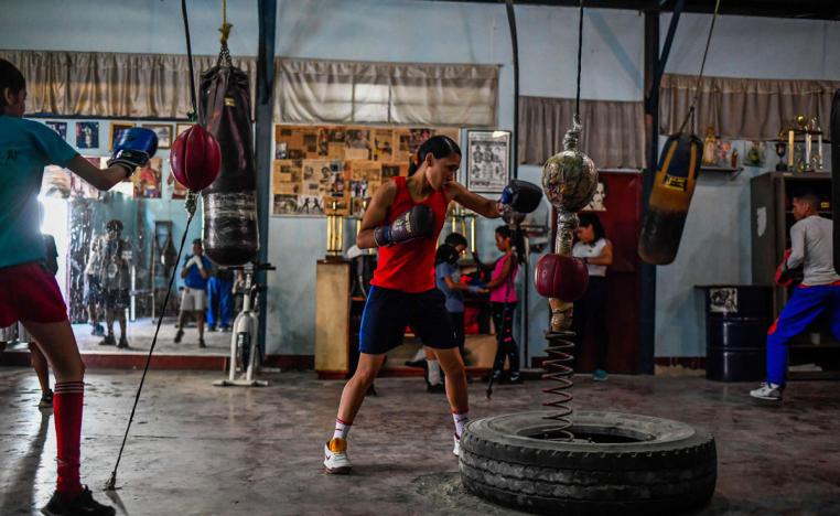 الملاكمة الفنزويلية تدعو النساء الى ضرورة الإيمان بقدراتهن لتجاوز كل العوائق