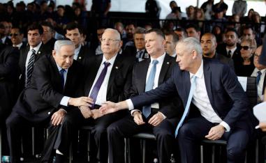 رئيس الوزراء الاسرائيلي بنيامين نتنياهو ومنافسه بيني غانتس