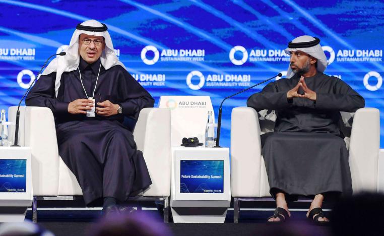 وزيرا الطاقة الاماراتي سهيل المزروعي والسعودي الأمير عبدالعزيز بن سلمان 