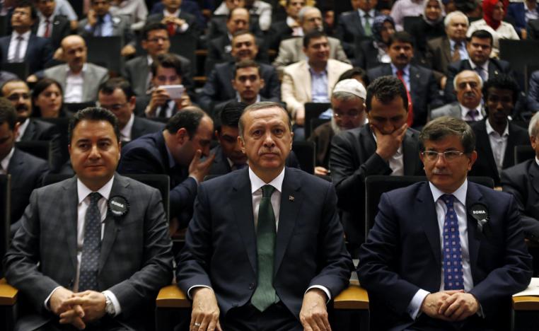 مؤسسو حزب اردوغان يتفرقون
