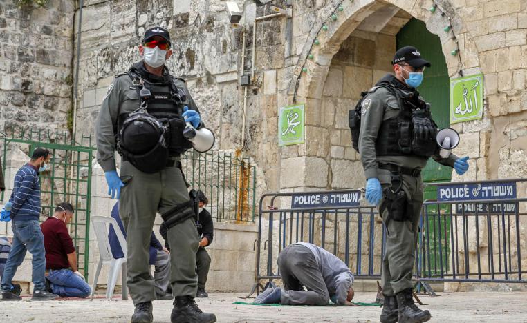 جنود اسرائيليون قرب المسجد الأقصى في القدس