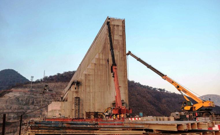 الخلافات المستمرة تشق عملية ملء السد وتشغيله