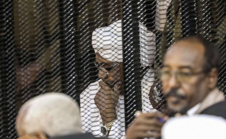 البشير مسجون لكن نظامه لا يزال يشكل خطرا على السودان