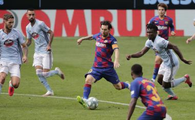 فيغو يحرم برشلونة الانفراد مؤقتا بالصدارة