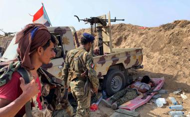 Fighters loyal to Yemen's Southern Transitional Council in Zinjibar