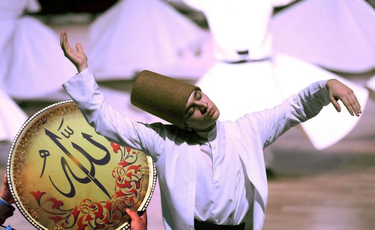 رحلة نحو محبة الخالق للشعور بنشوة السعادة الروحية