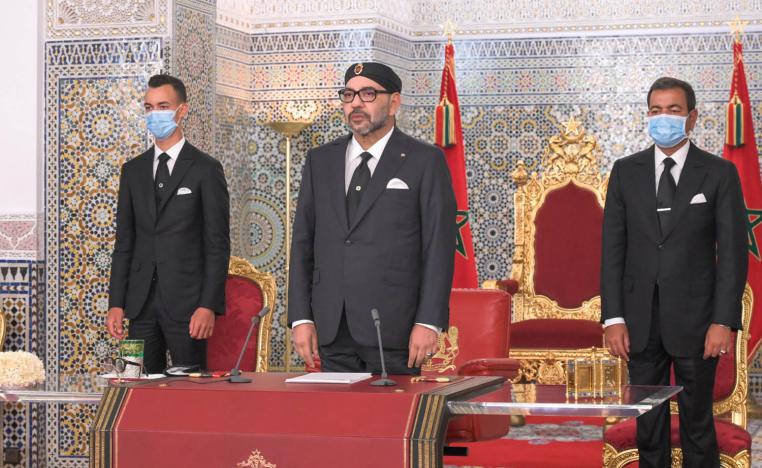 العاهل المغربي الملك محمد السادس وولي العهد الأمير مولاي الحسن والأمير مولاي رشيد