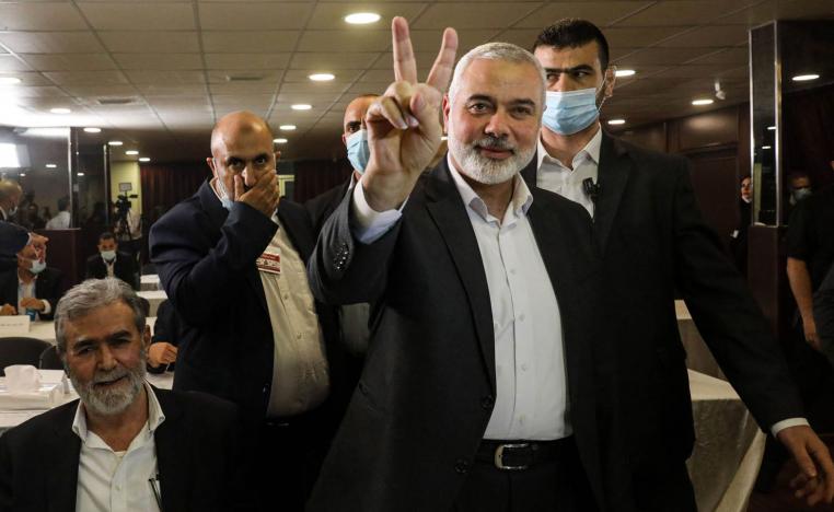 اسماعيل هنية رئيس المكتب السياسي لحماس في اجتماع بيروت