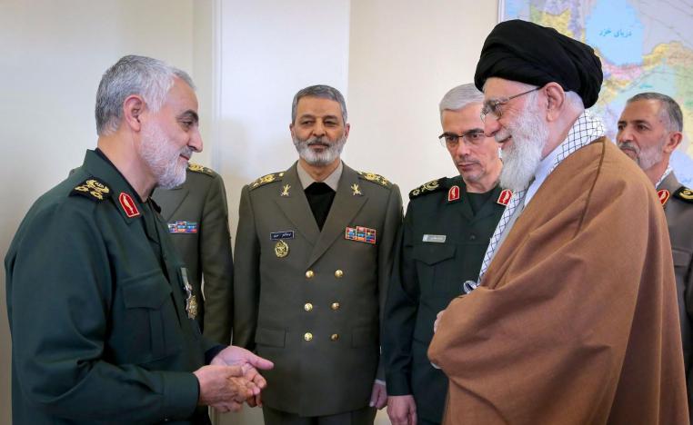 المرشد الاعلى الايراني علي خامنئي والجنرال قاسم سليماني