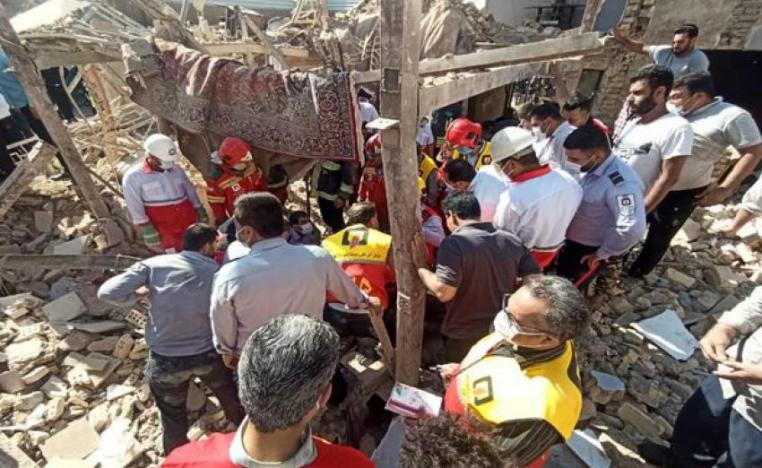 انفجار الأهواز يسوي مبنى بالأرض