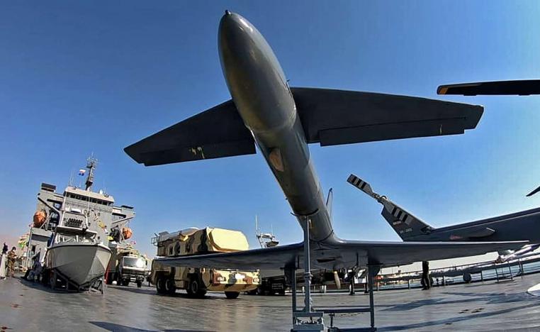 إيران تستعرض عضلاتها بأسلحة جديدة بينها بارجة 'الشهيد رودكي' المزودة بمنظومة صاروخية