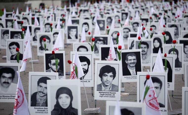 معرض تذكاري يضم سجناء سياسيين إيرانيين