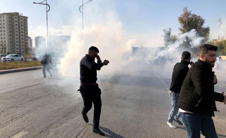 محتجون عراقيون يواجهون قوى الأمن في السليمانية